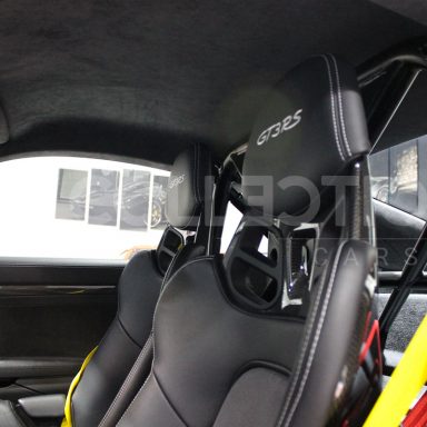 PORSCHE 911 GT3 RS